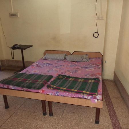 Vijay Palace Hotel Indore Eksteriør billede