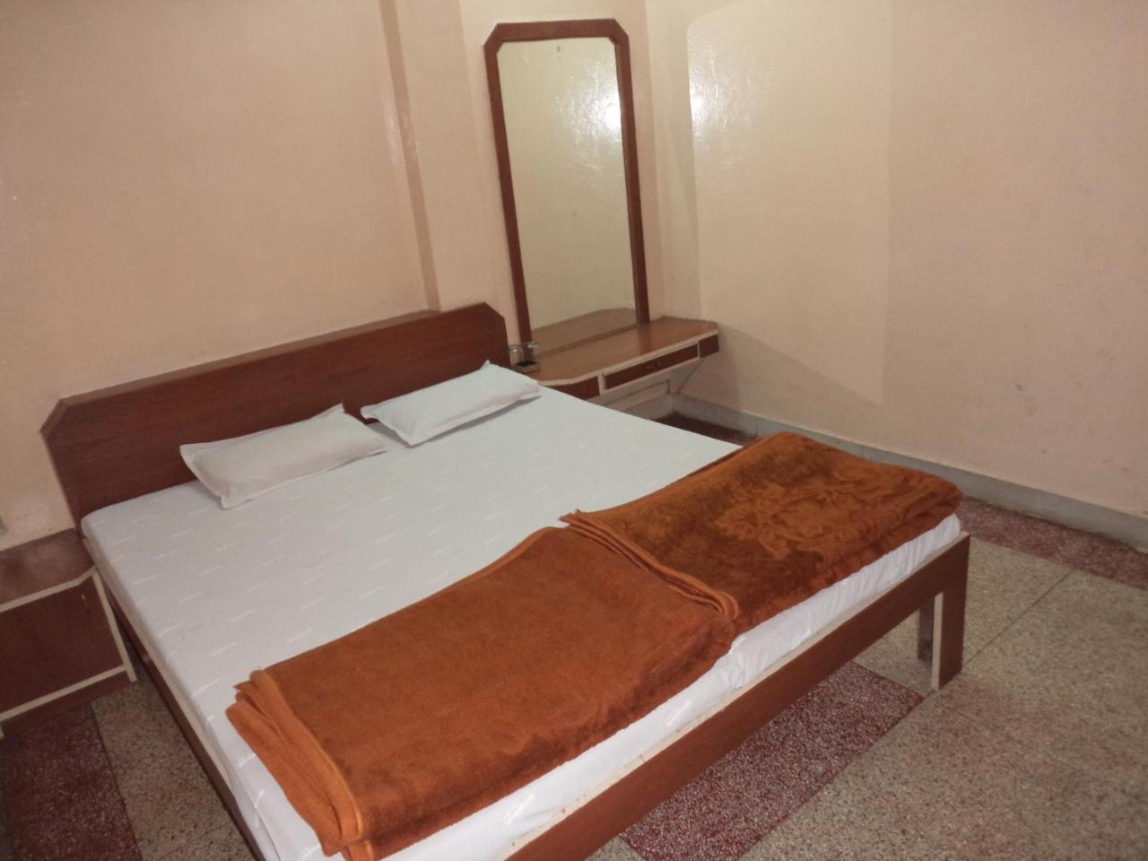 Vijay Palace Hotel Indore Eksteriør billede